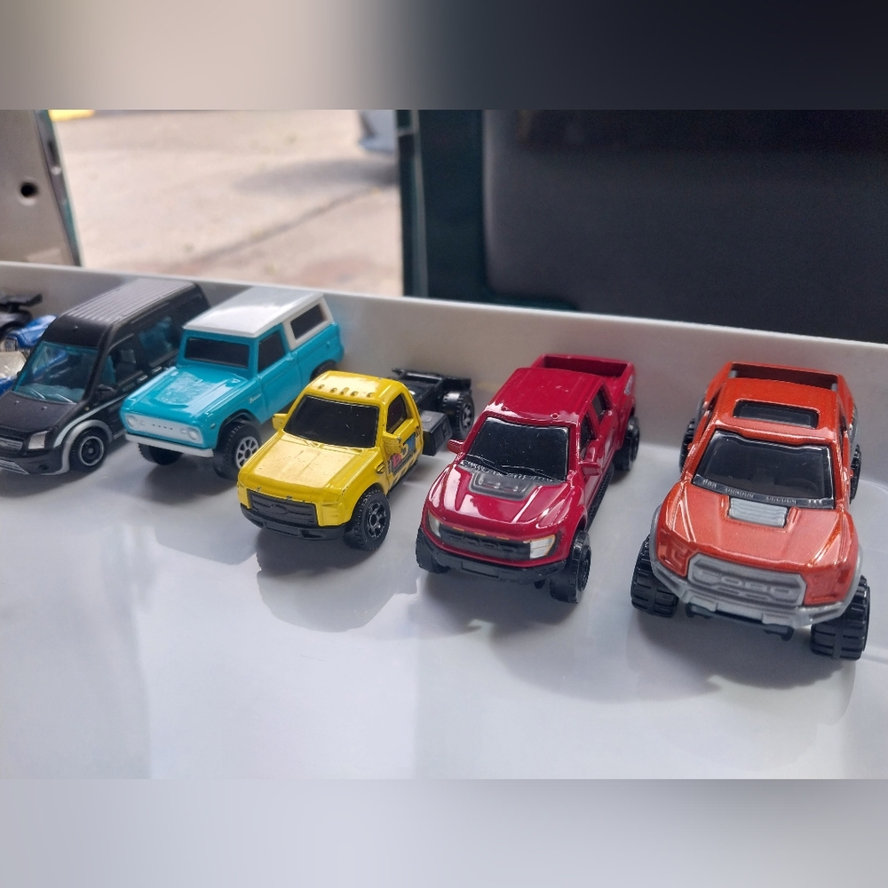 7 Ford Bundle - Picture 2 of 3